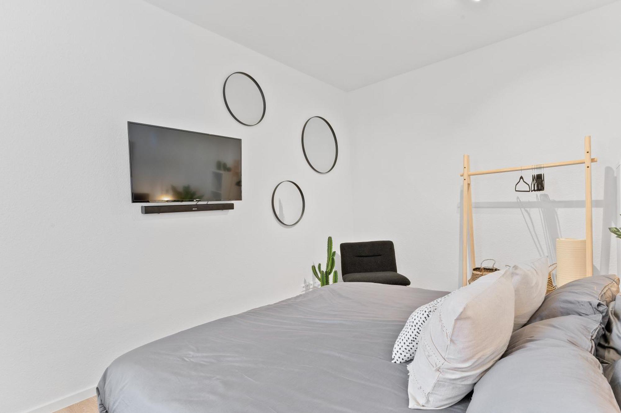 Helle Zentrumsnahe Familienfreundliche Ferienwohnung Fellbach Exterior foto
