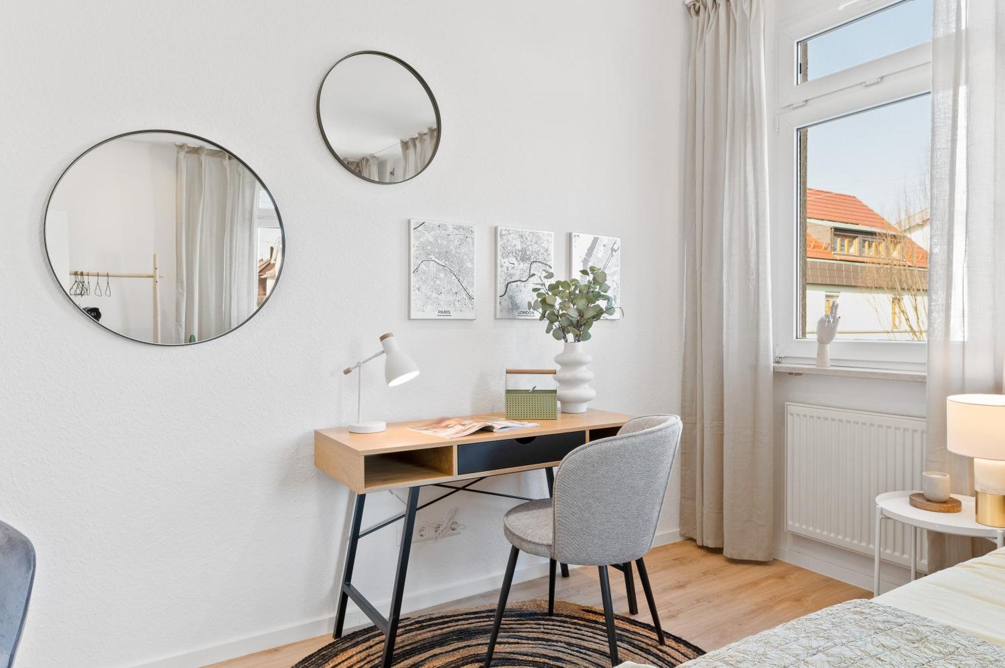 Helle Zentrumsnahe Familienfreundliche Ferienwohnung Fellbach Exterior foto