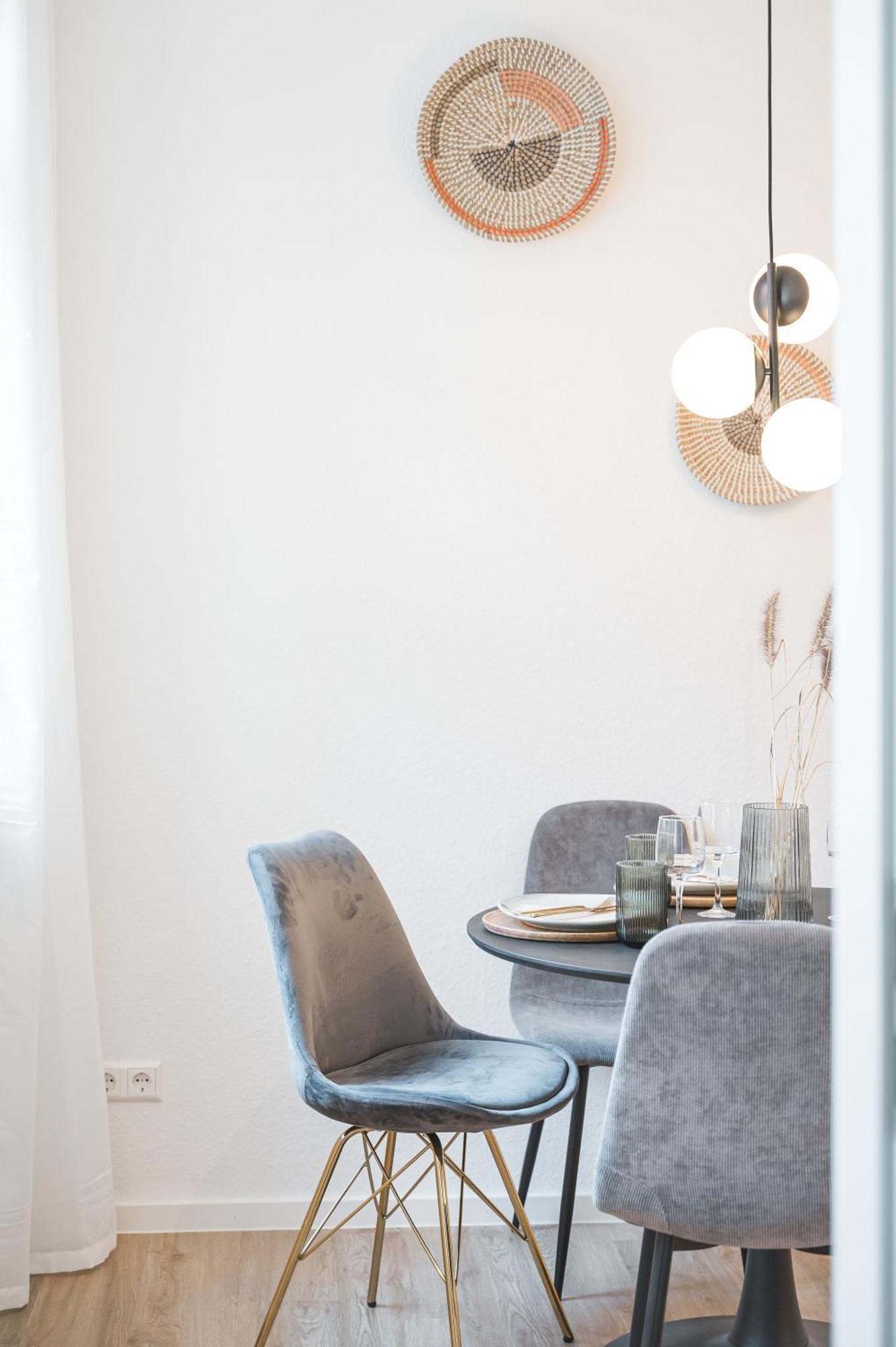 Helle Zentrumsnahe Familienfreundliche Ferienwohnung Fellbach Exterior foto