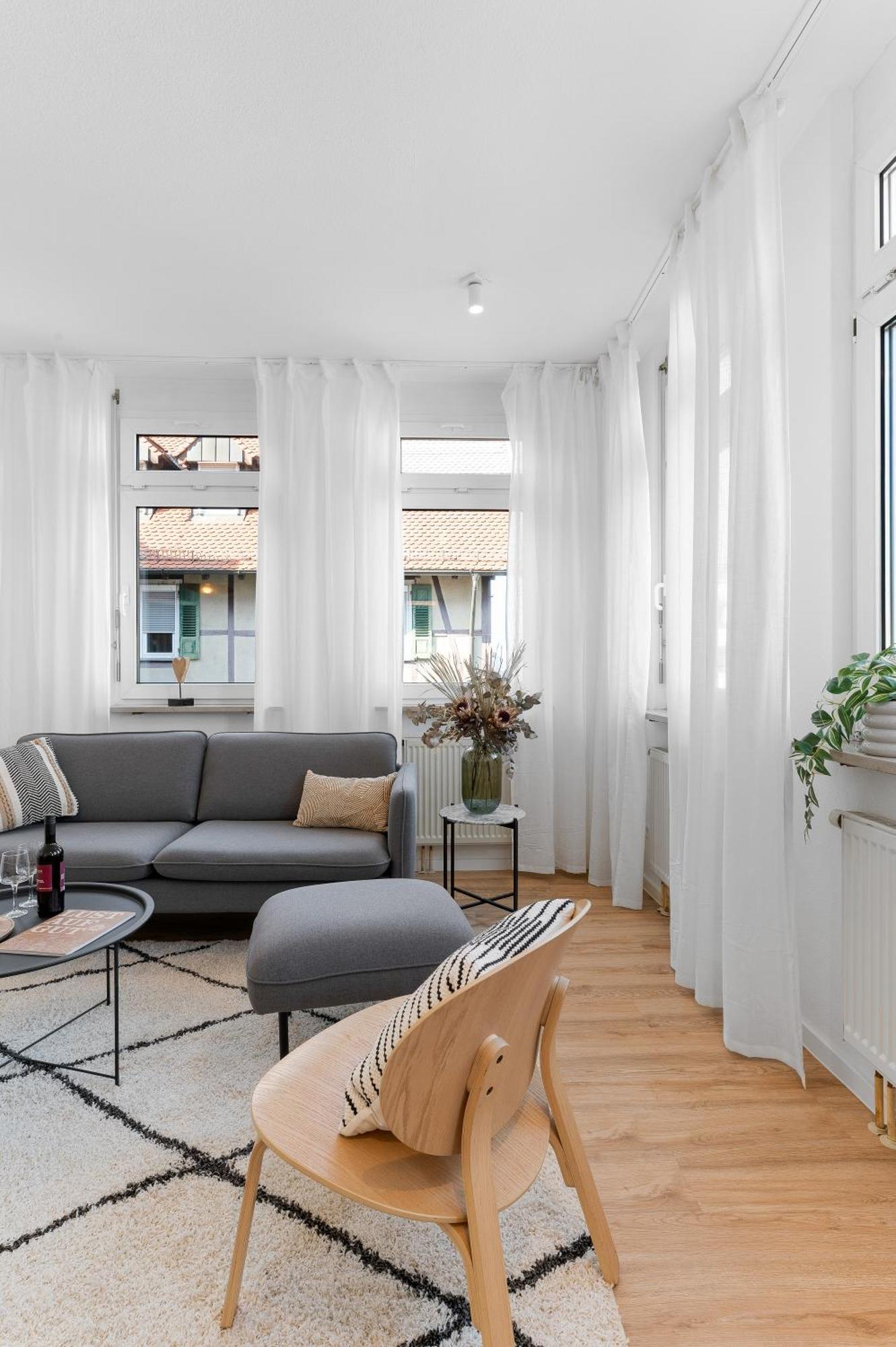 Helle Zentrumsnahe Familienfreundliche Ferienwohnung Fellbach Exterior foto